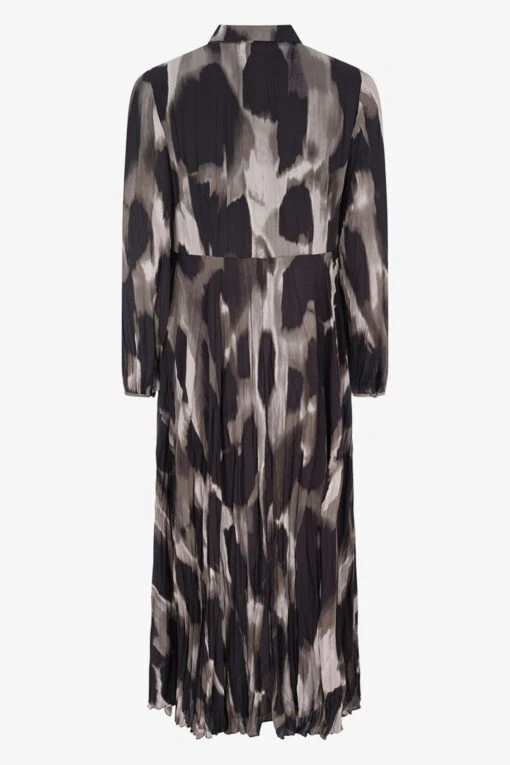 Mint Velvet Nova Print Maxi Shirt Dress -Style Haven Shop 777966s4 scaled