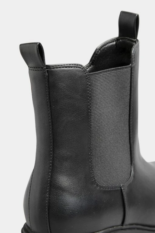 Yours Curve Wide Fit Chunky Sole Chelsea Boots -Style Haven Shop P85993s5 scaled