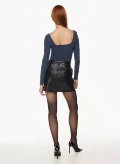 Shapelace Longsleeve Bodysuit -Style Haven Shop f22 01 a01 103912 1702 on d