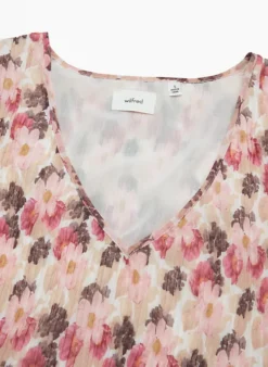 Daydreamer V-neck Blouse -Style Haven Shop f22 04 a02 106973 25091 off d